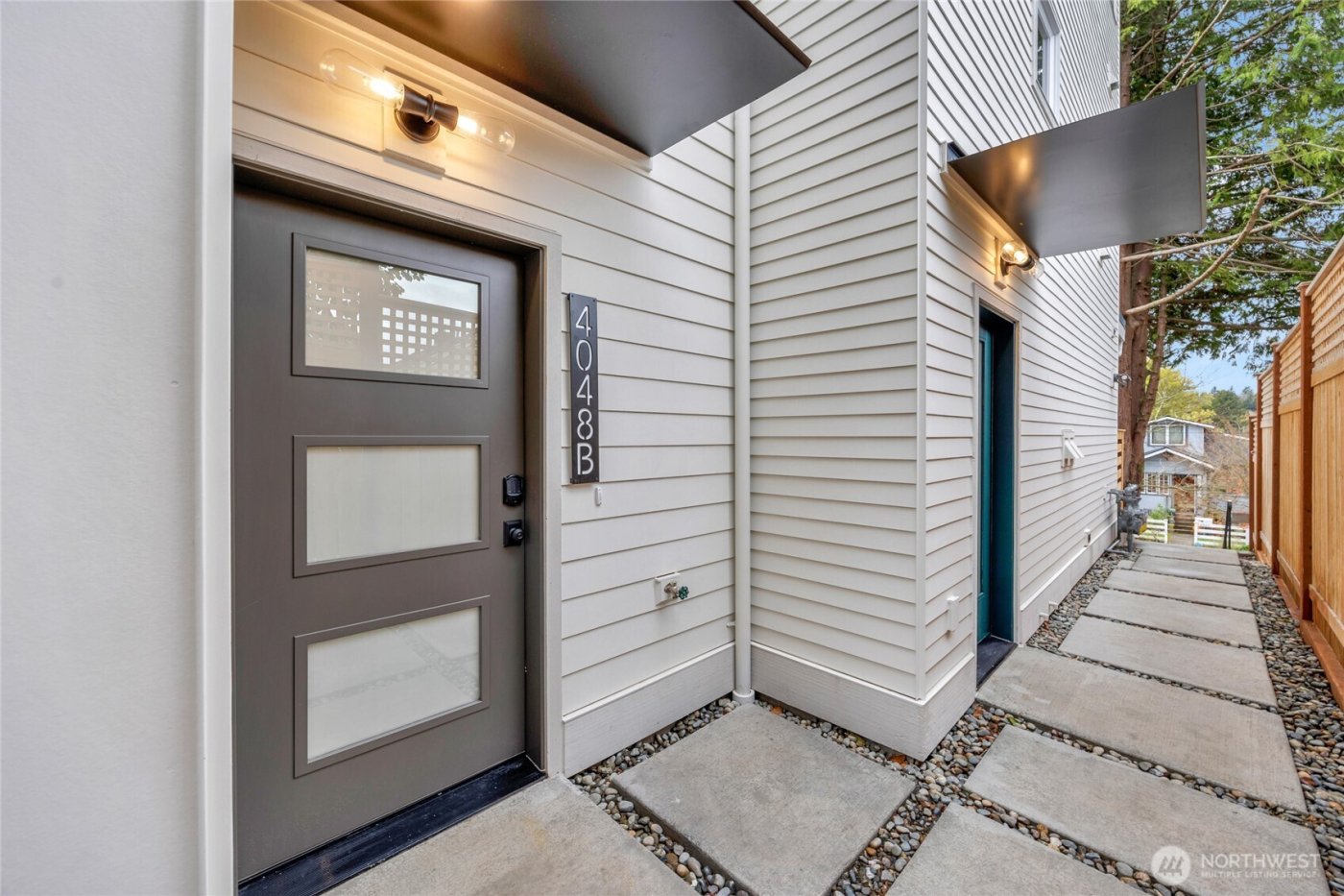 4048 32nd Avenue W #B, Seattle, WA 98199