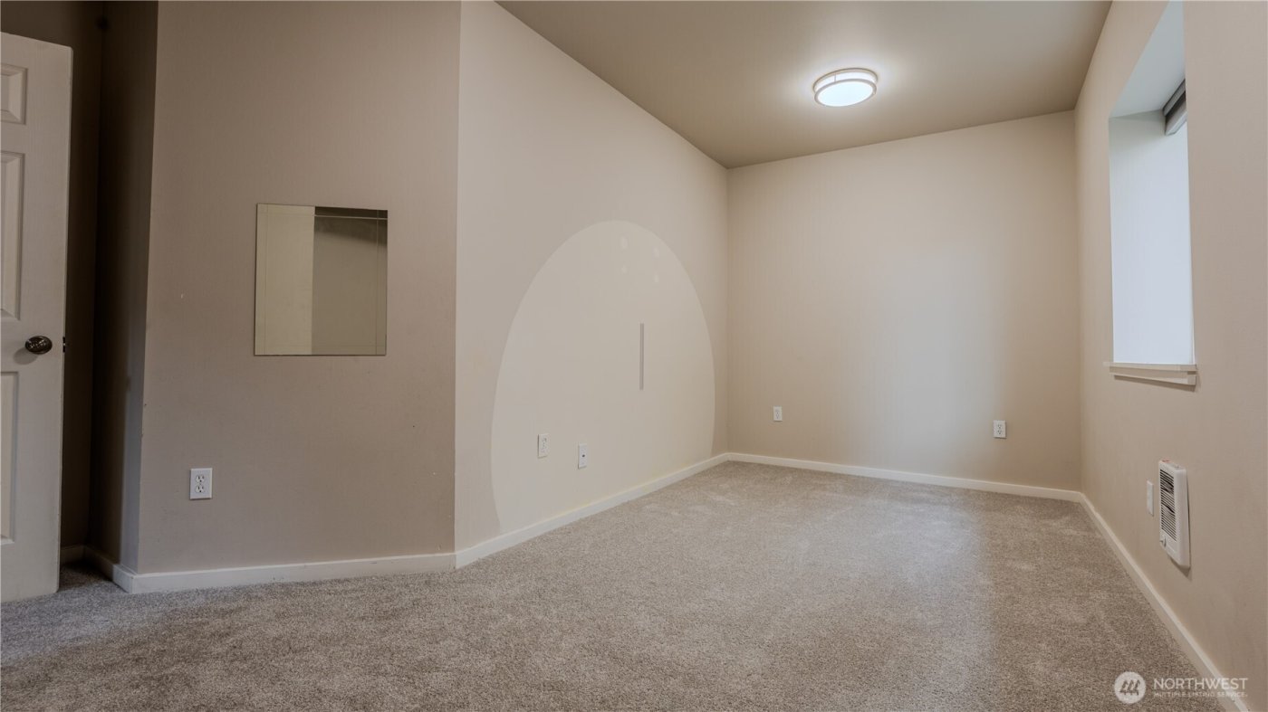 1421 S 45th , Tacoma, WA 98418-2416