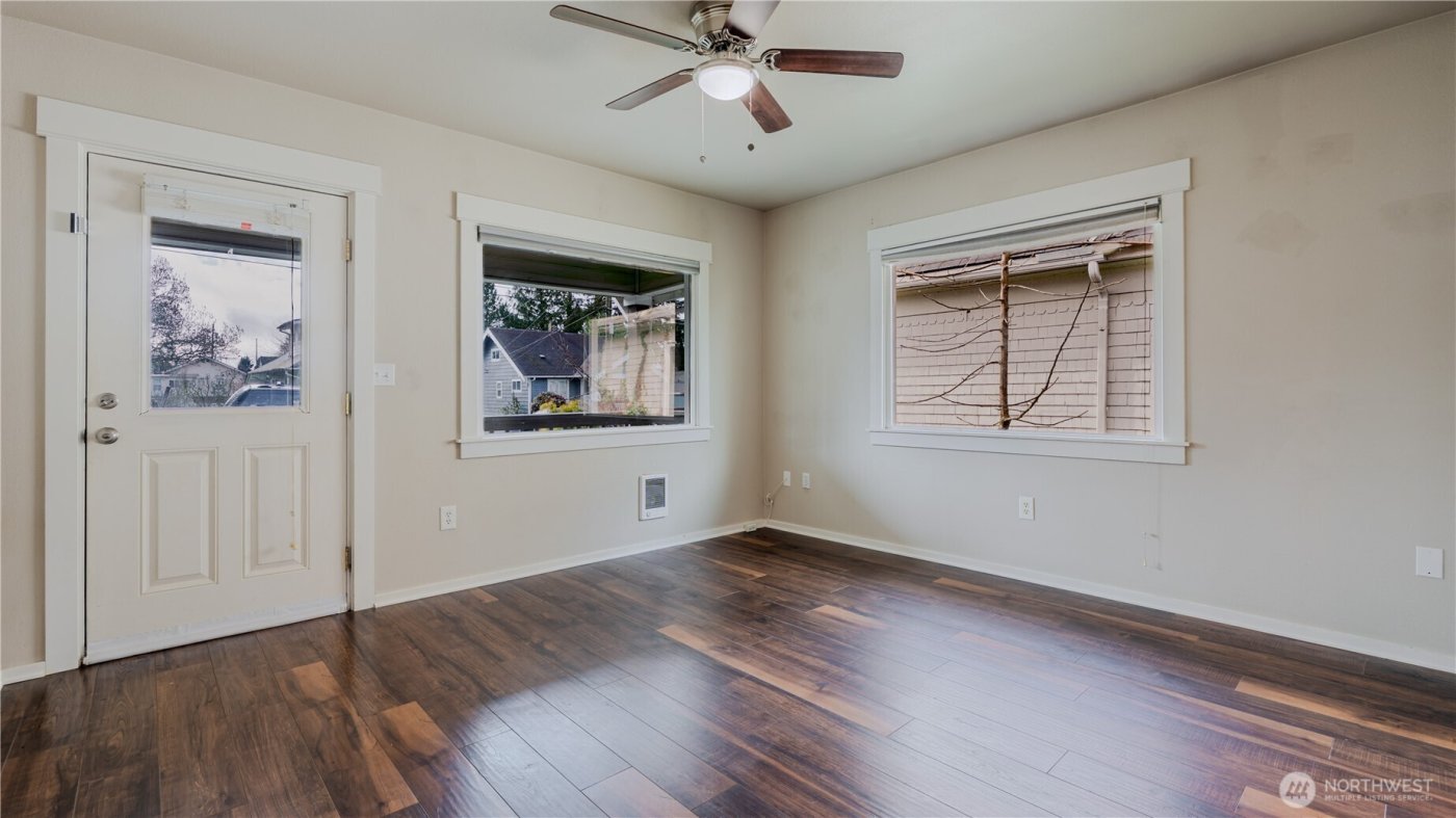 1421 S 45th , Tacoma, WA 98418-2416