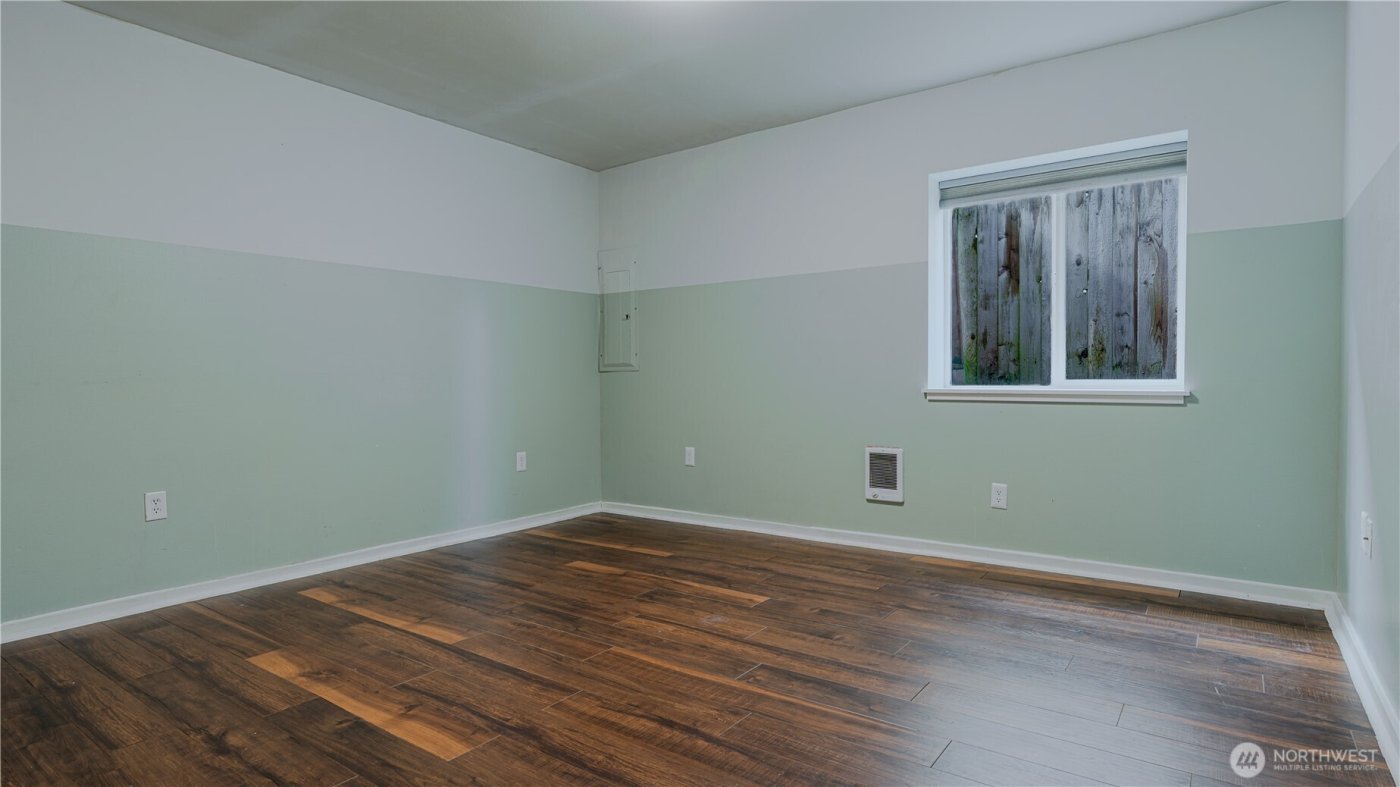 1421 S 45th , Tacoma, WA 98418-2416