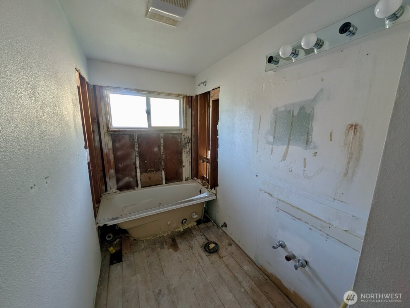 22508 51st Avenue W, Mountlake Terrace, WA 98043