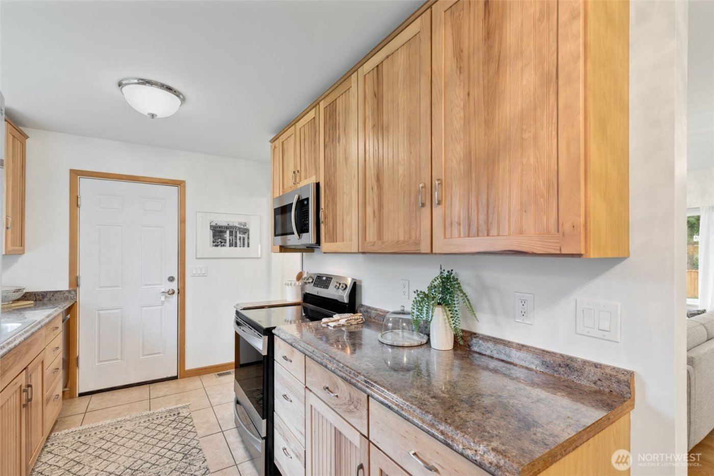 20068 21st Avenue NE, Shoreline, WA 98155