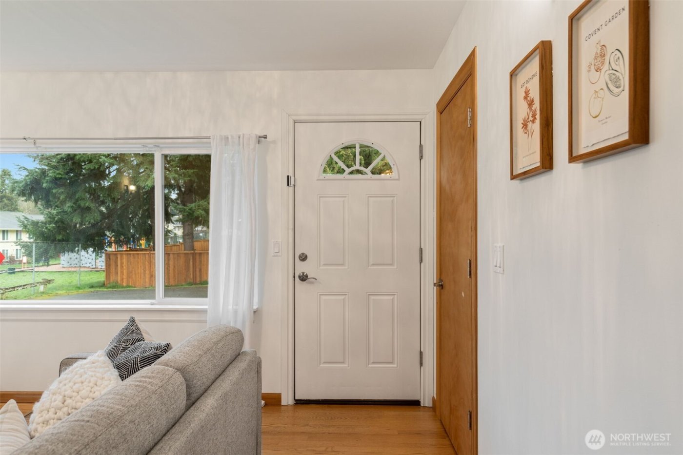 20068 21st Avenue NE, Shoreline, WA 98155