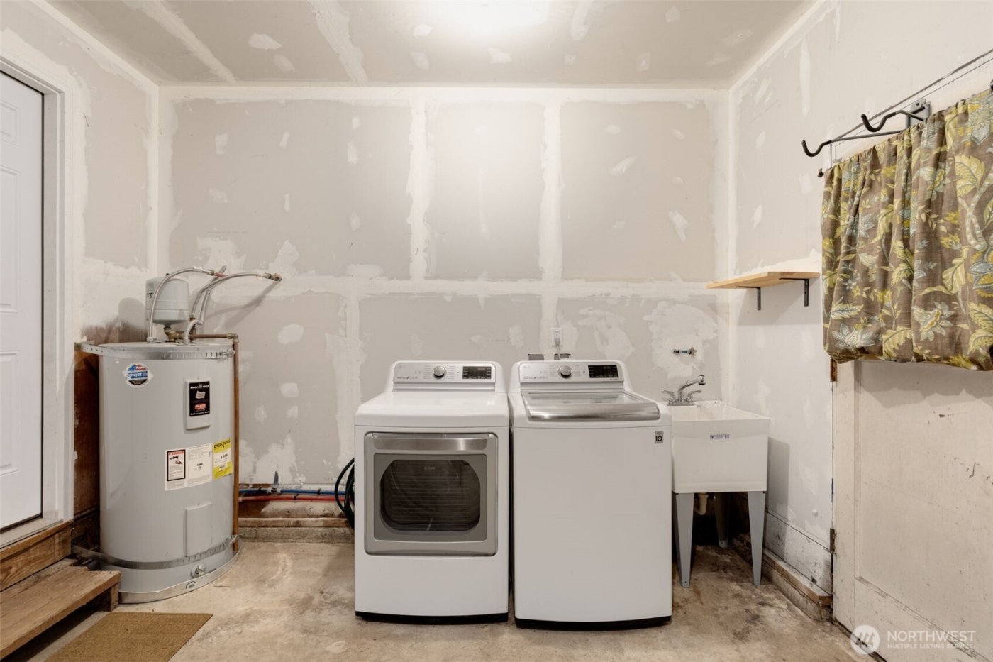 20068 21st Avenue NE, Shoreline, WA 98155