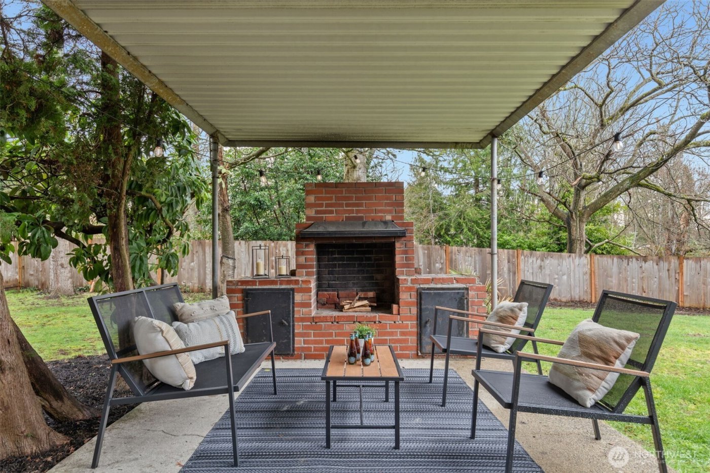 20068 21st Avenue NE, Shoreline, WA 98155