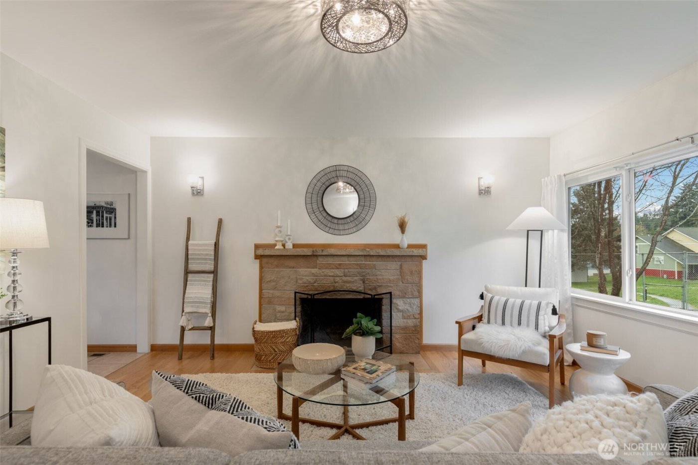 20068 21st Avenue NE, Shoreline, WA 98155