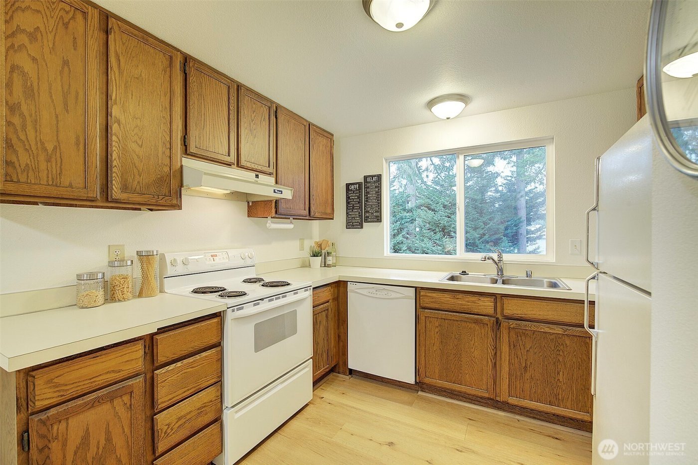 918 N 165th Street #6, Shoreline, WA 98133