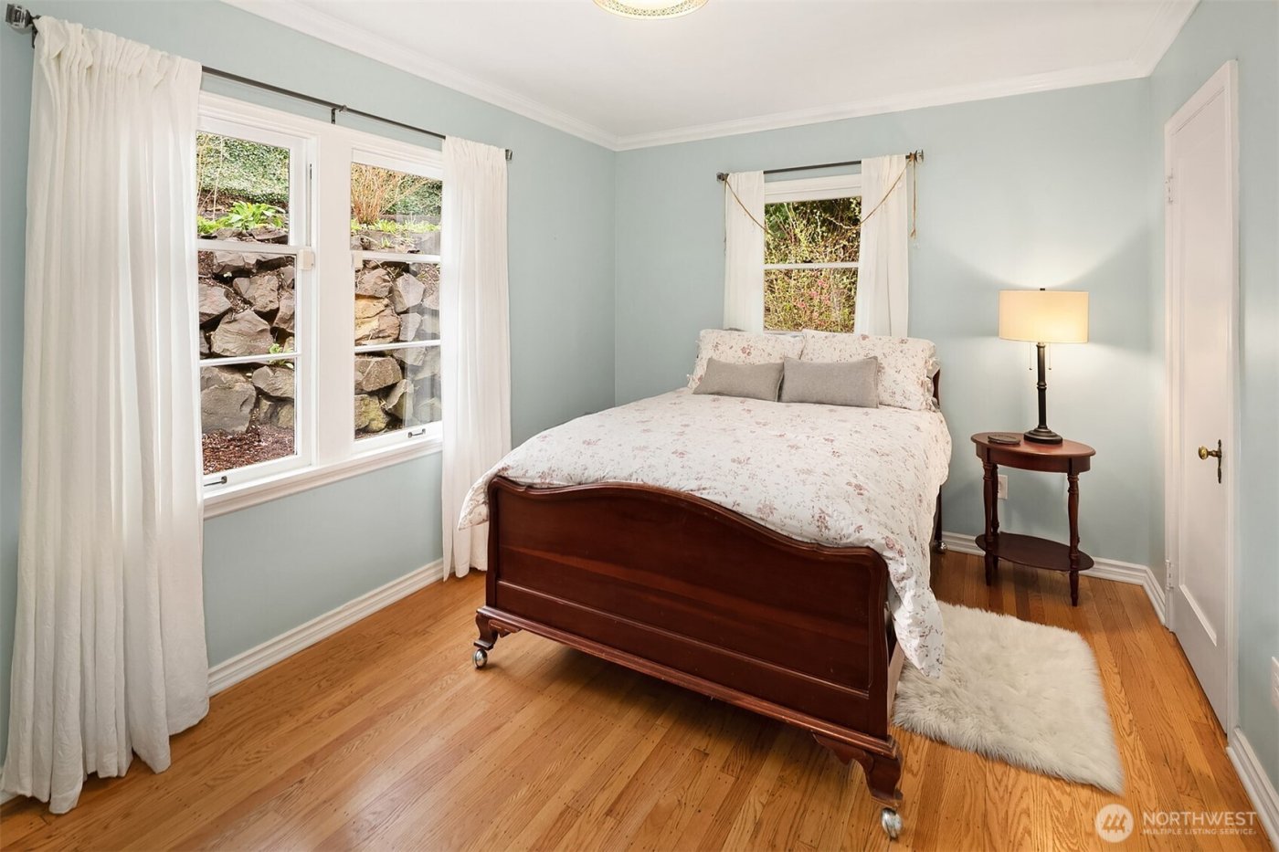 15828 25th Avenue SW, Burien, WA 98166