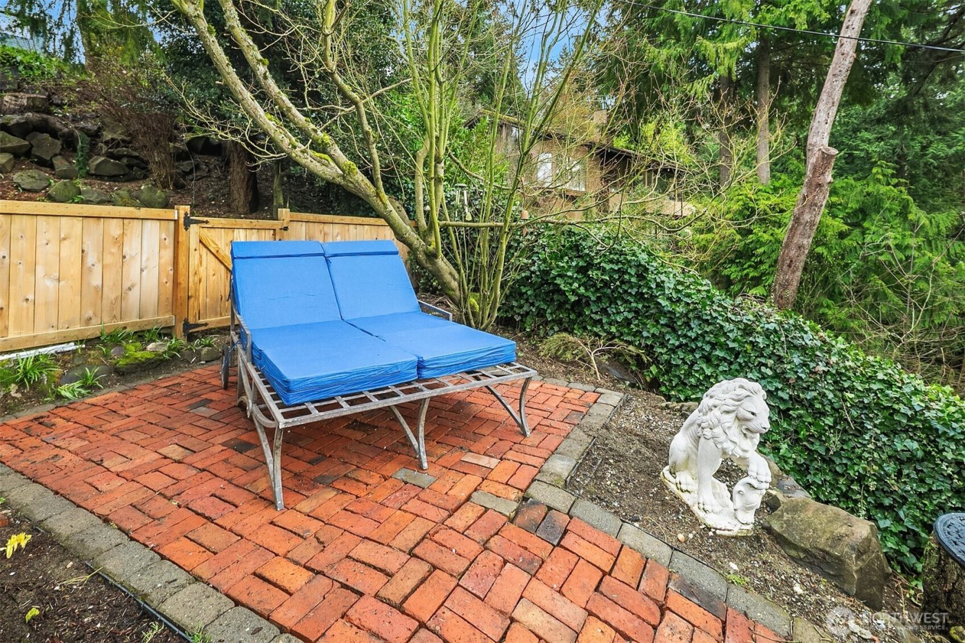 15828 25th Avenue SW, Burien, WA 98166