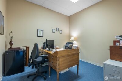 9222 Roosevelt Way NE #A, Seattle, WA 98115 - Photo 11