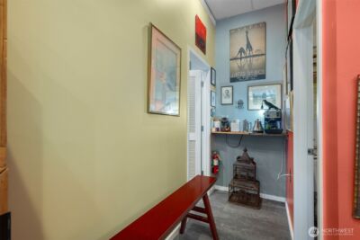 9222 Roosevelt Way NE #A, Seattle, WA 98115 - Photo 18