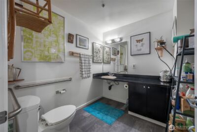 9222 Roosevelt Way NE #A, Seattle, WA 98115 - Photo 26