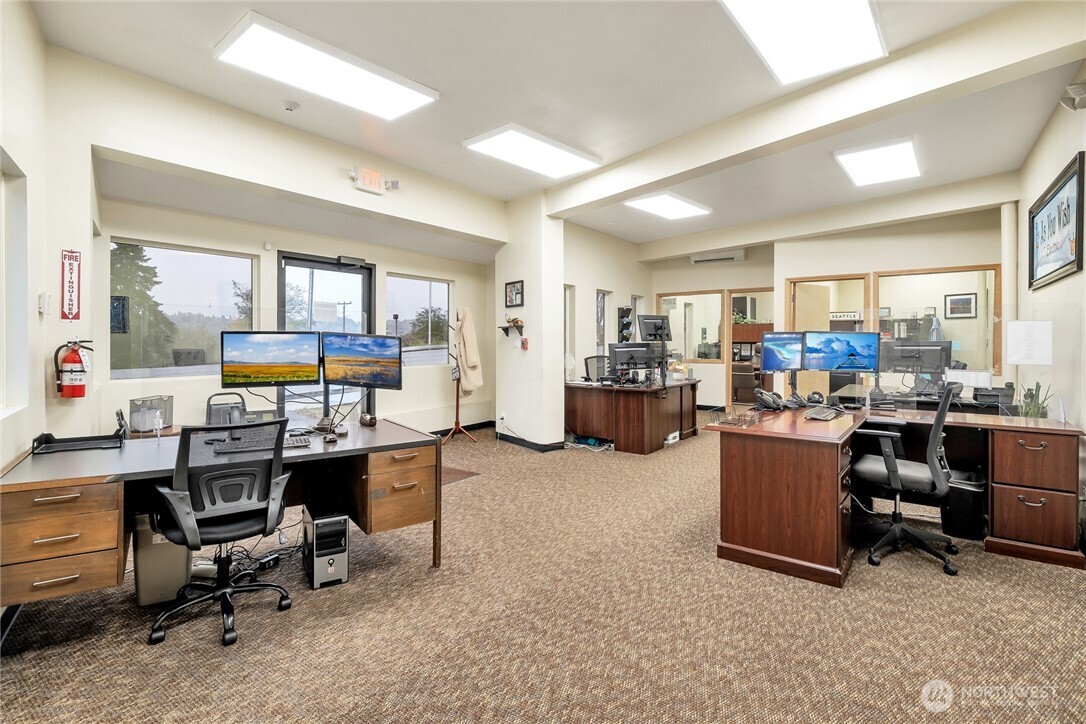 13003 Tukwila International Boulevard , Tukwila, WA 98168-3139