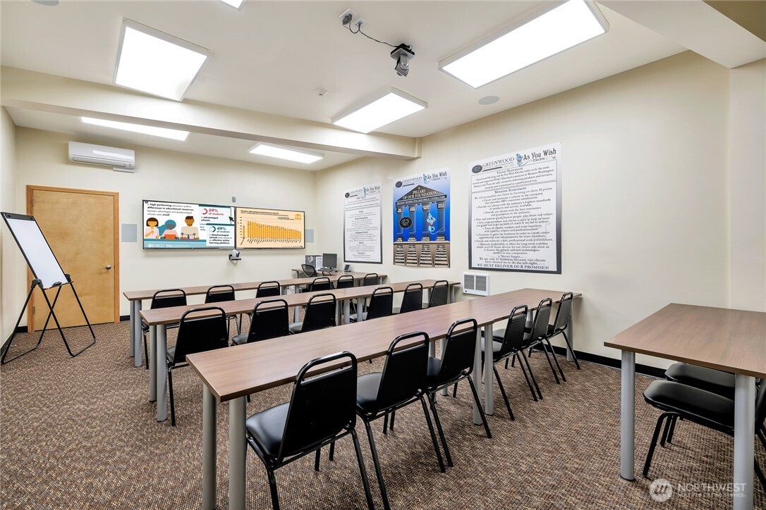 13003 Tukwila International Boulevard , Tukwila, WA 98168-3139