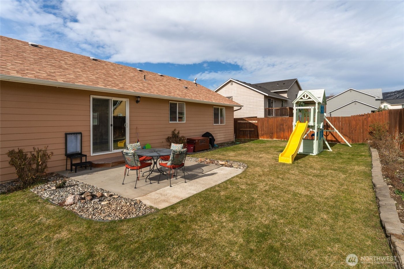 1315 Tractor Loop , East Wenatchee, WA 98802