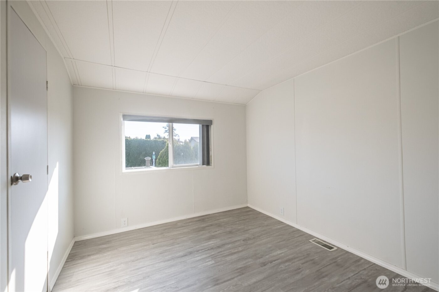 225 NE Ernst #50, Oak Harbor, WA 98277