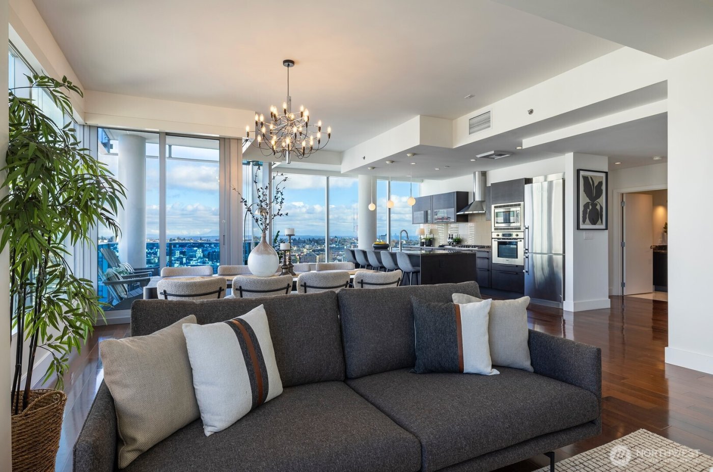 737 Olive Way #3702, Seattle, WA 98101