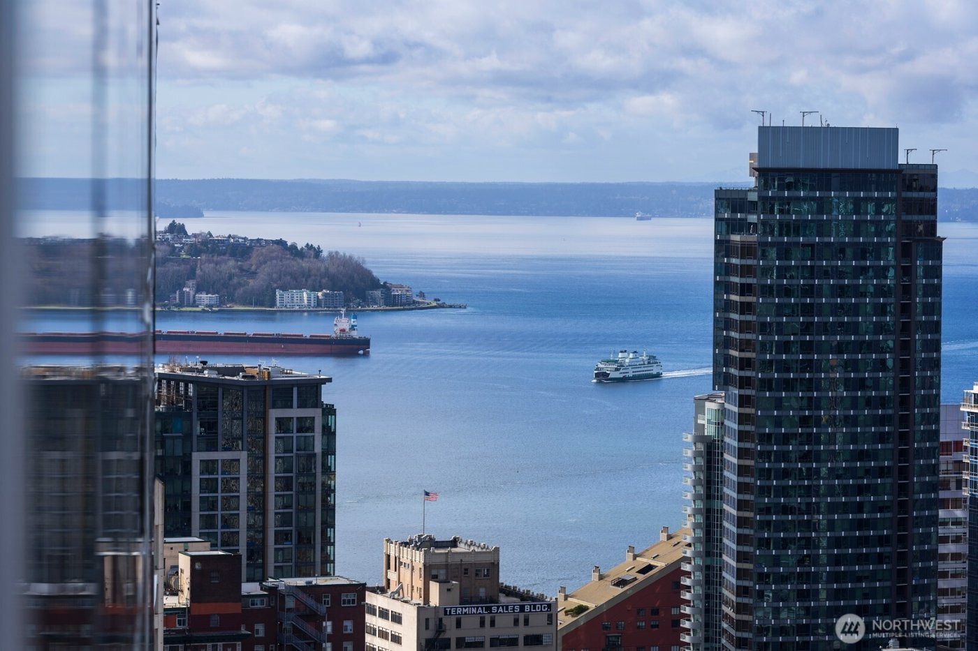 737 Olive Way #3702, Seattle, WA 98101