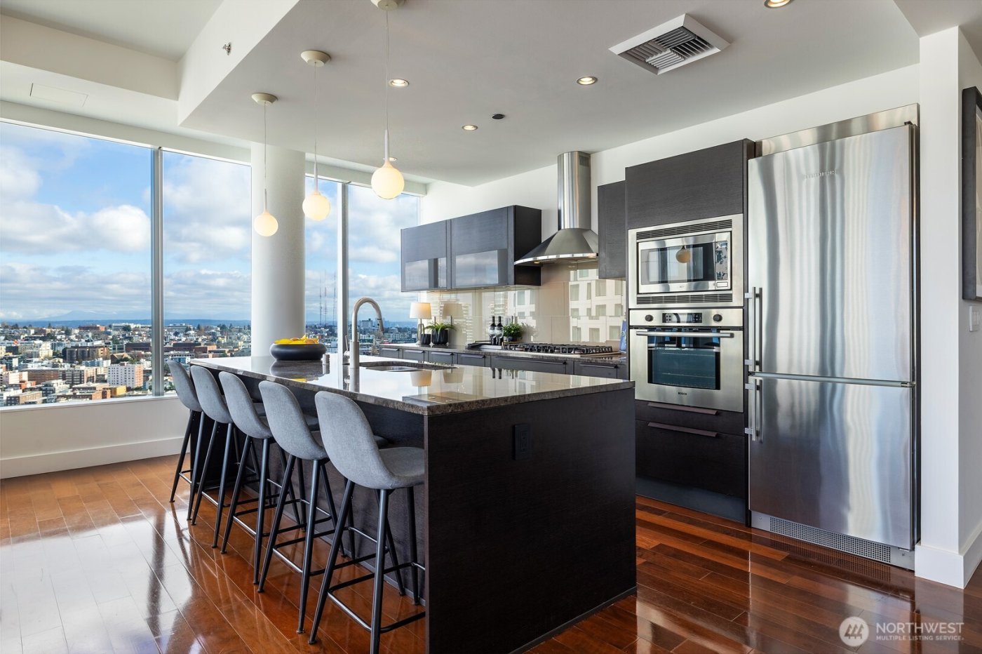 737 Olive Way #3702, Seattle, WA 98101