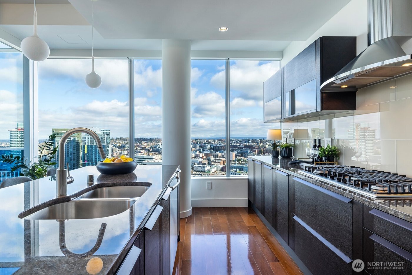 737 Olive Way #3702, Seattle, WA 98101