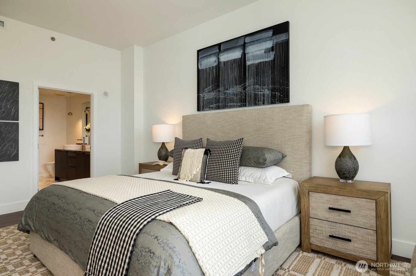 737 Olive Way #3702, Seattle, WA 98101