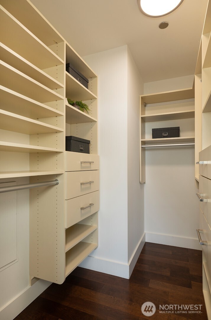 737 Olive Way #3702, Seattle, WA 98101