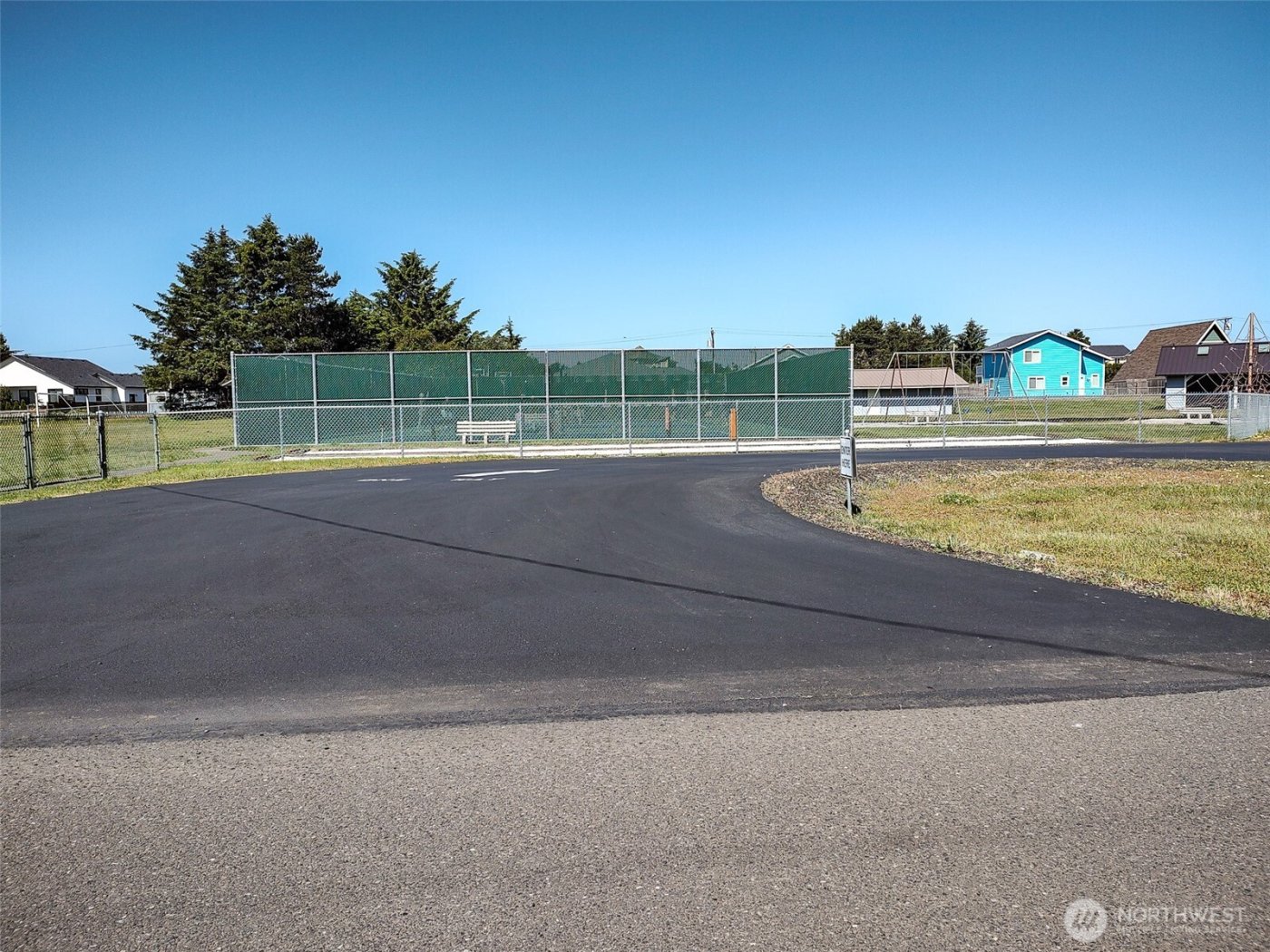 474 Volans Avenue SW, Ocean Shores, WA 98569