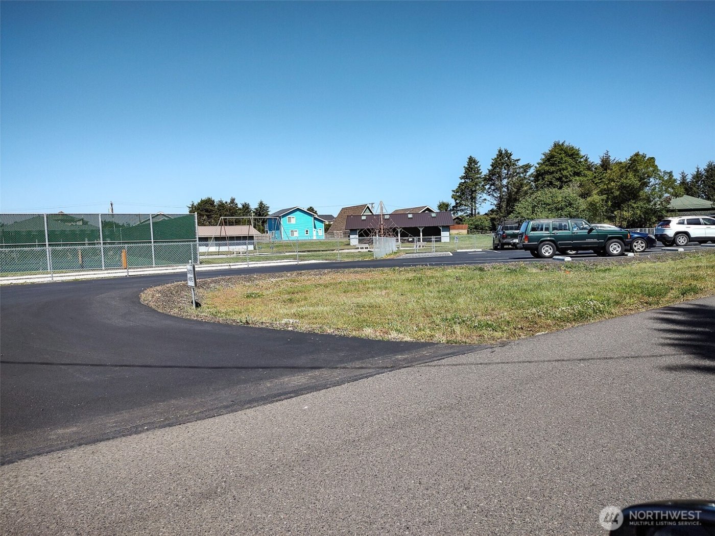 474 Volans Avenue SW, Ocean Shores, WA 98569