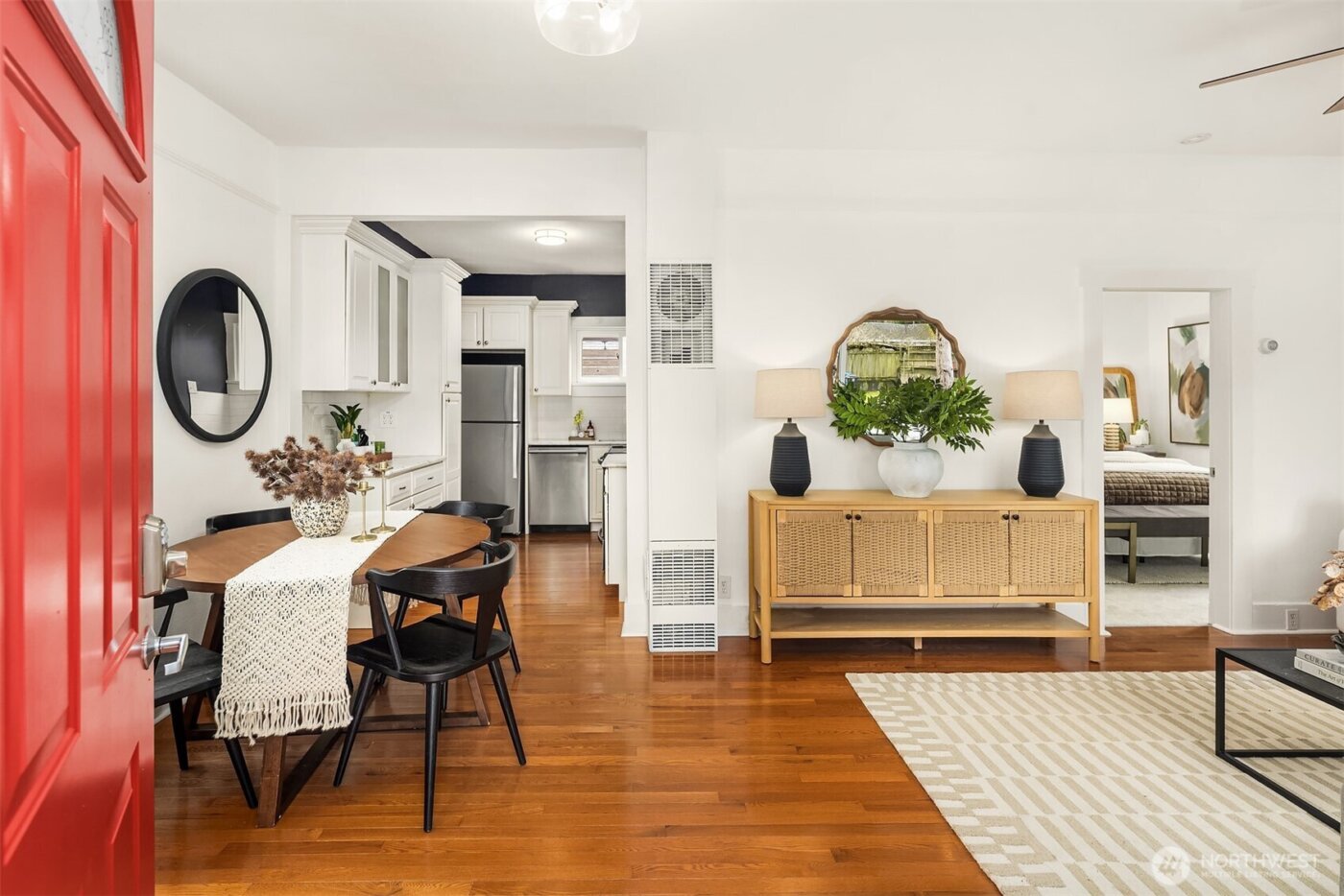 516 W Howe Street , Seattle, WA 98119