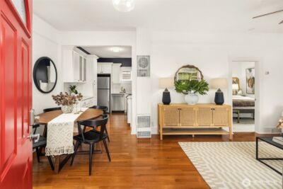 516 W Howe Street , Seattle, WA 98119 - Photo 2