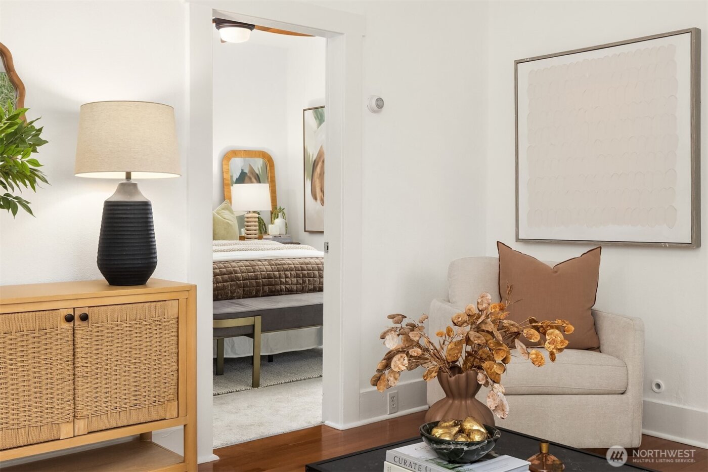 516 W Howe Street , Seattle, WA 98119