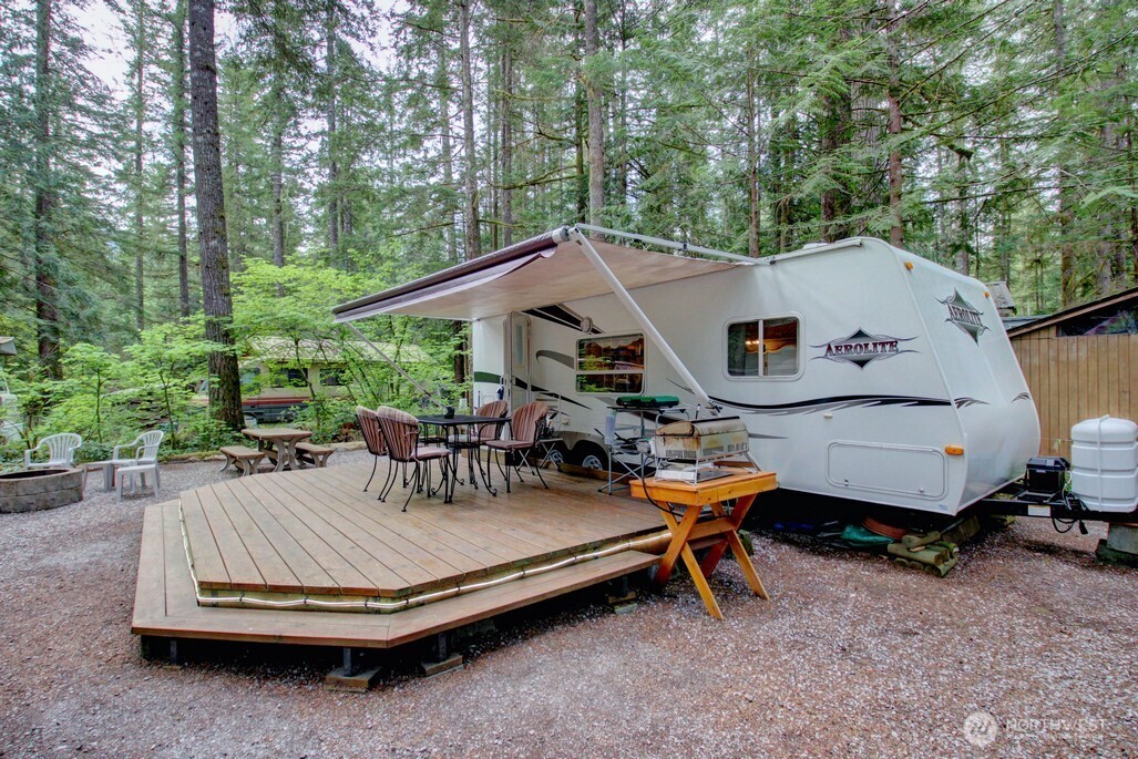 71 Wilderness Way , Deming, WA 98244