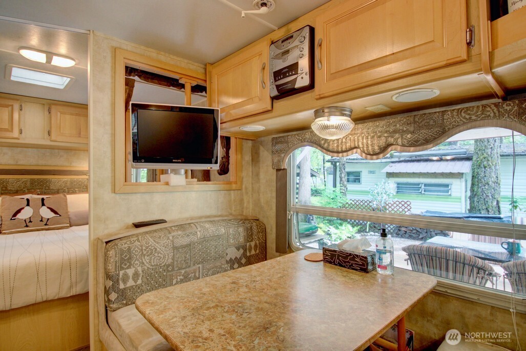 71 Wilderness Way , Deming, WA 98244