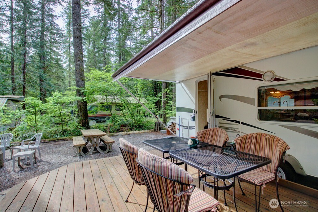 71 Wilderness Way , Deming, WA 98244