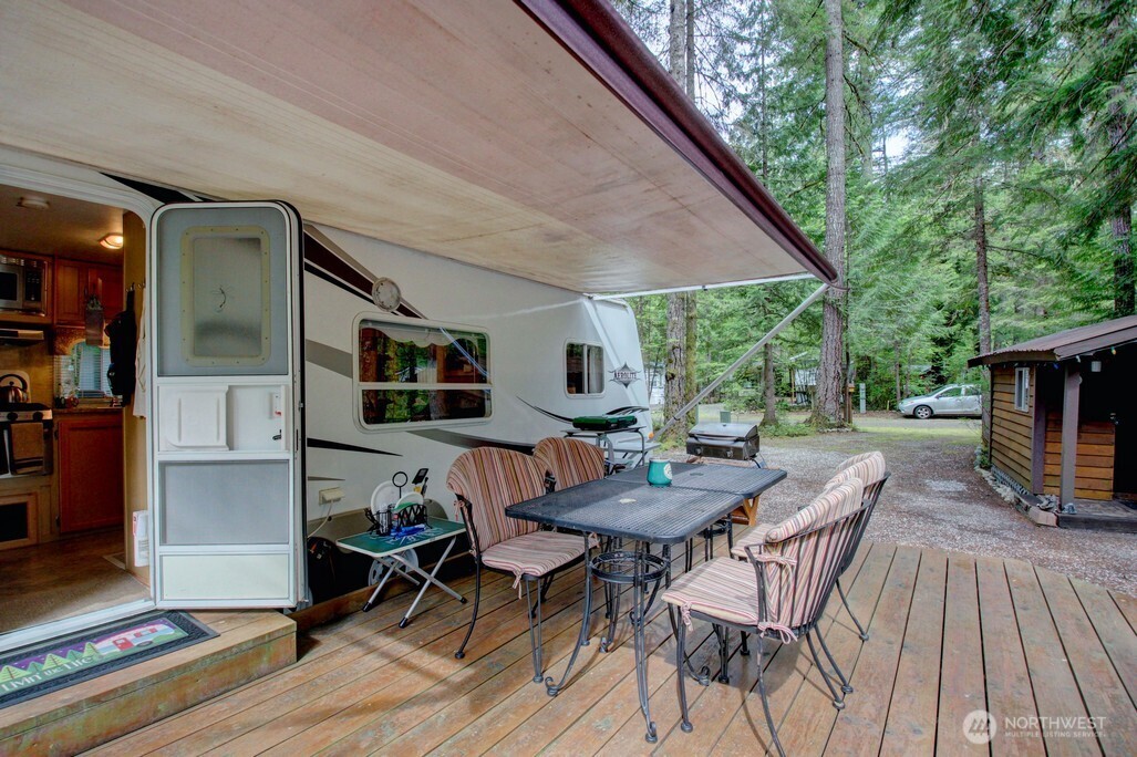 71 Wilderness Way , Deming, WA 98244