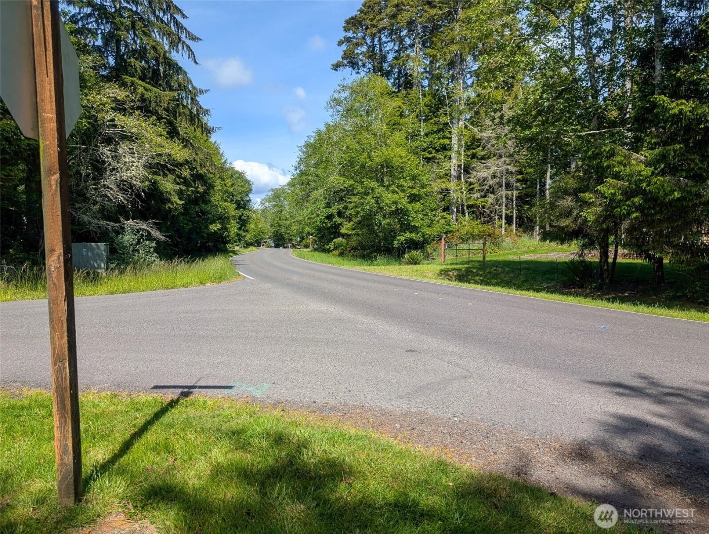 242 Duck Lake Drive NE, Ocean Shores, WA 98569