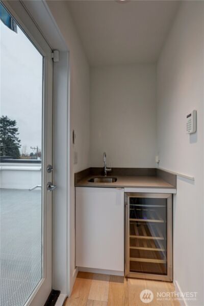 3931 California Avenue SW, Seattle, WA 94116 - Photo 21