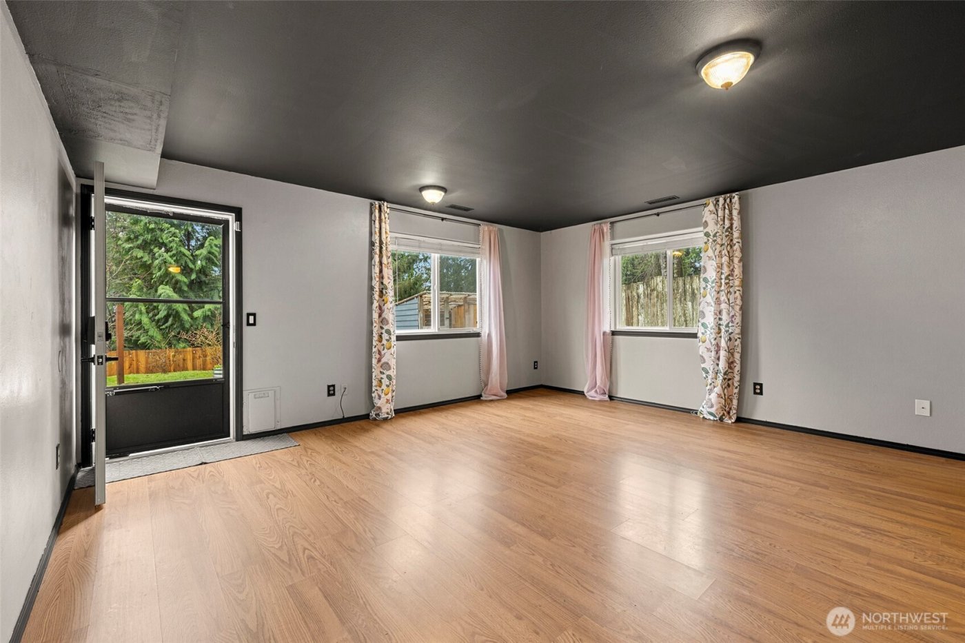 798 West Road , Sedro Woolley, WA 98284