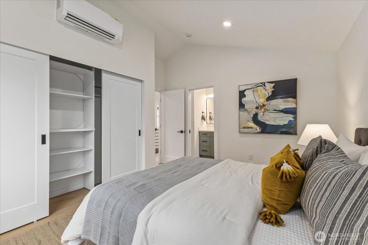 11017 35th Avenue NE, Seattle, WA 98125