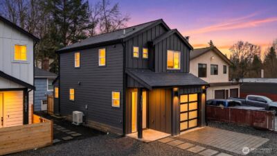 11017 35th Avenue NE, Seattle, WA 98125 - Photo 2