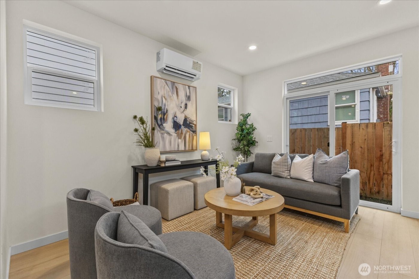 11017 35th Avenue NE, Seattle, WA 98125