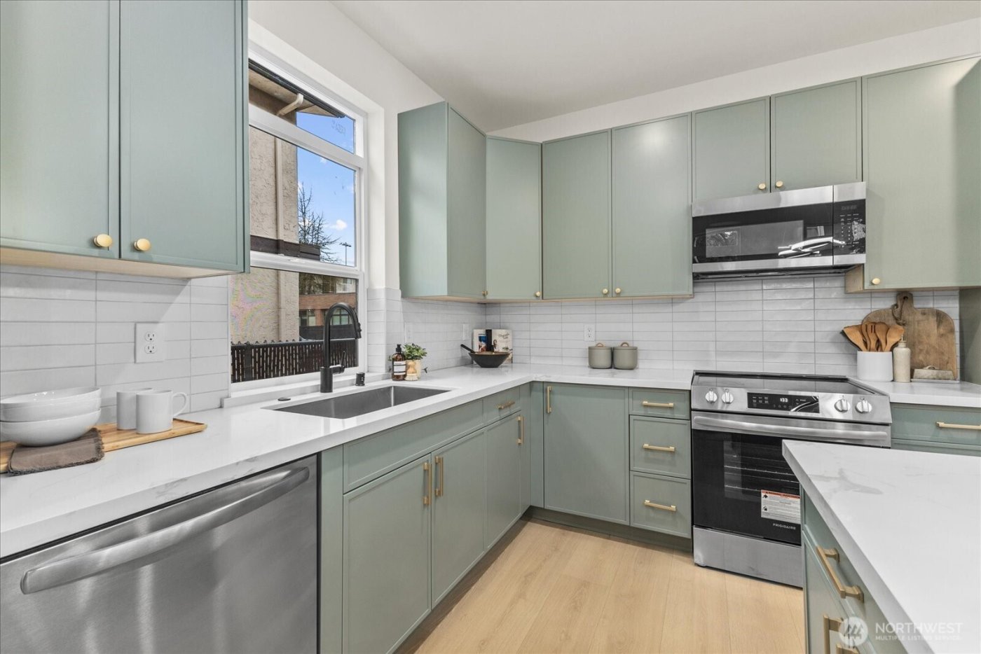 11017 35th Avenue NE, Seattle, WA 98125