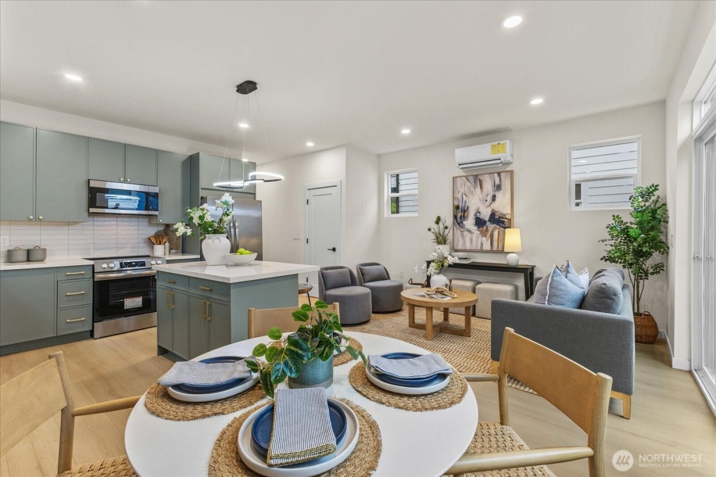 11017 35th Avenue NE, Seattle, WA 98125