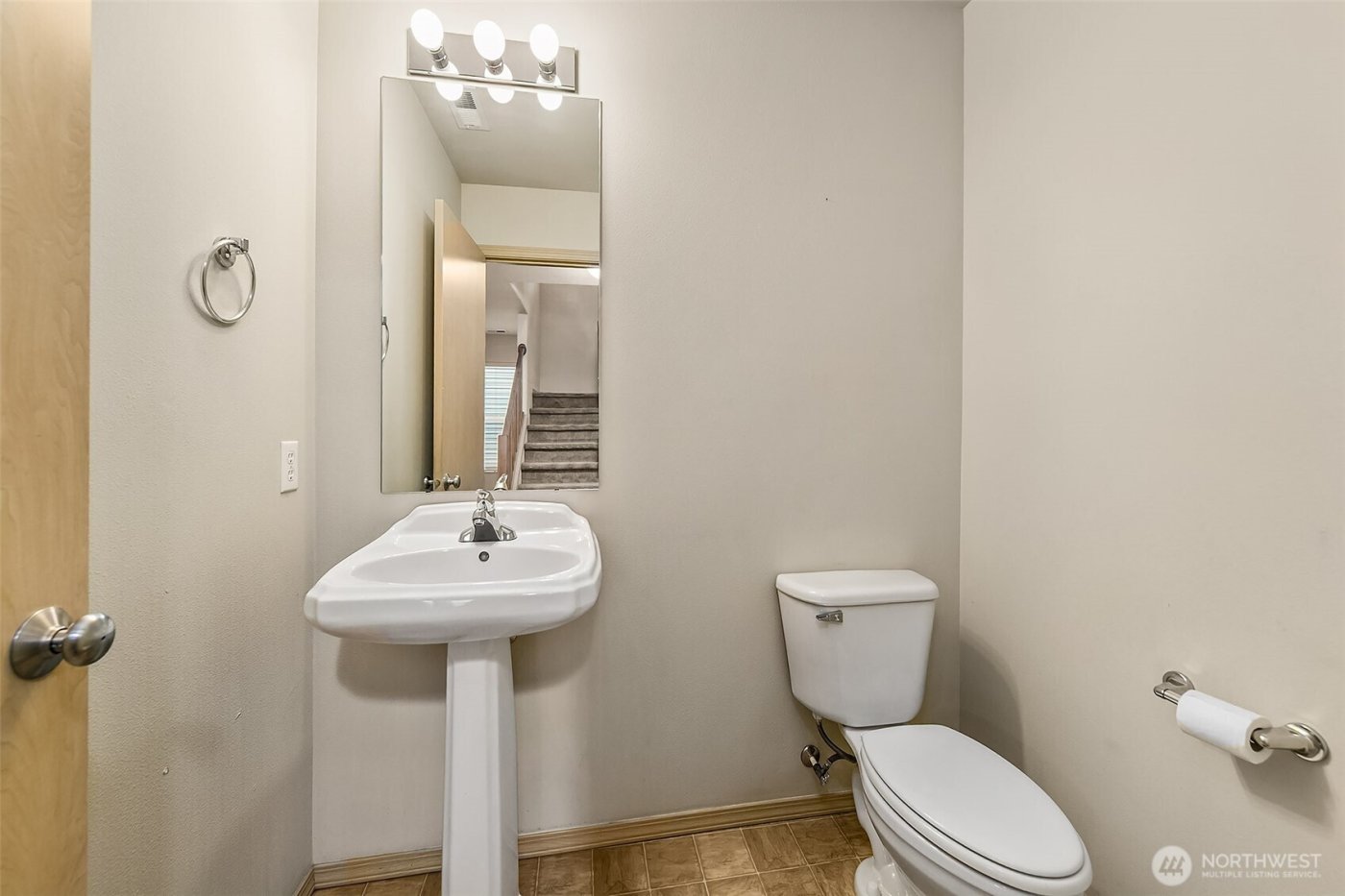 200 Ferndale Court NE, Renton, WA 98056