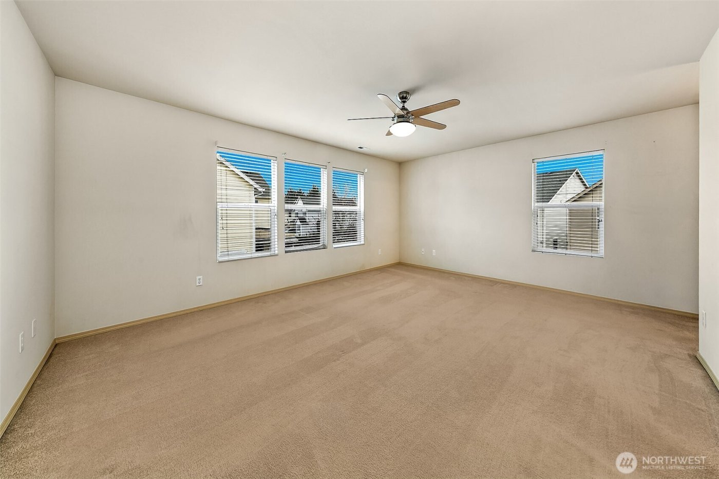 200 Ferndale Court NE, Renton, WA 98056