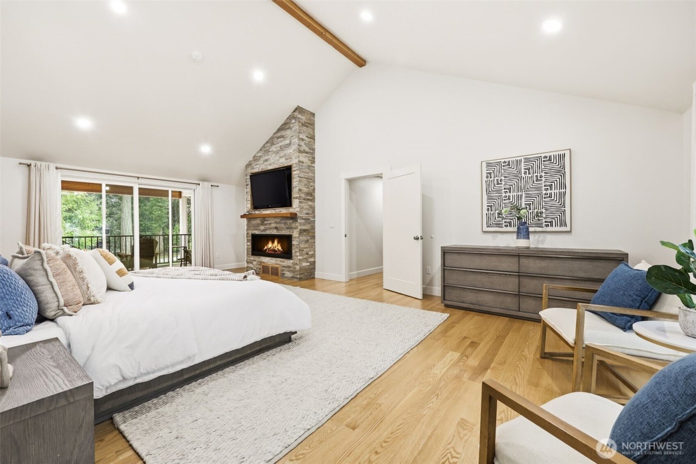 16006 NE 160TH Street , Woodinville, WA 98072