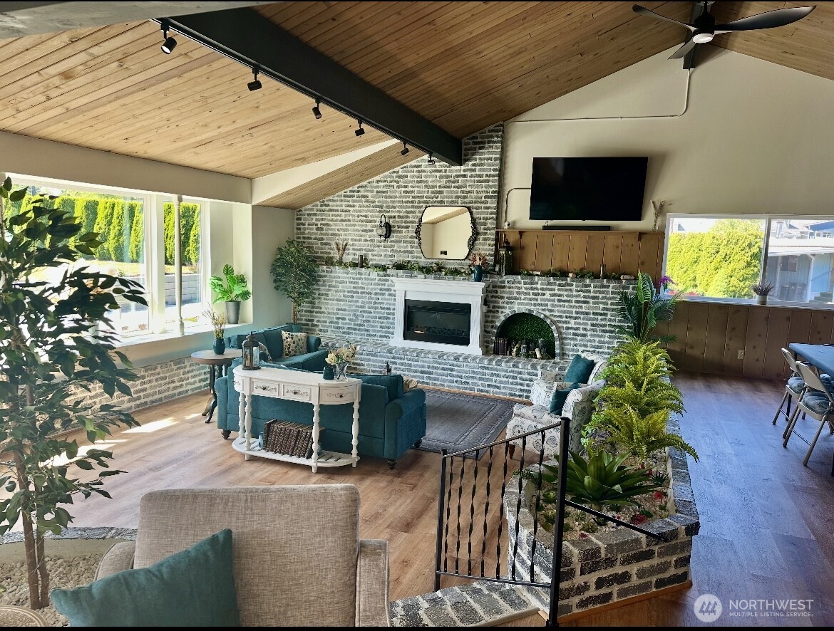 18501 52nd Avenue W #84, Lynnwood, WA 98037