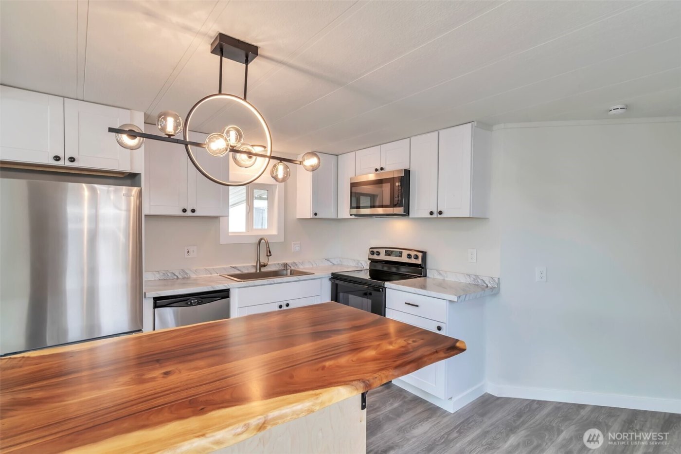 18501 52nd Avenue W #84, Lynnwood, WA 98037