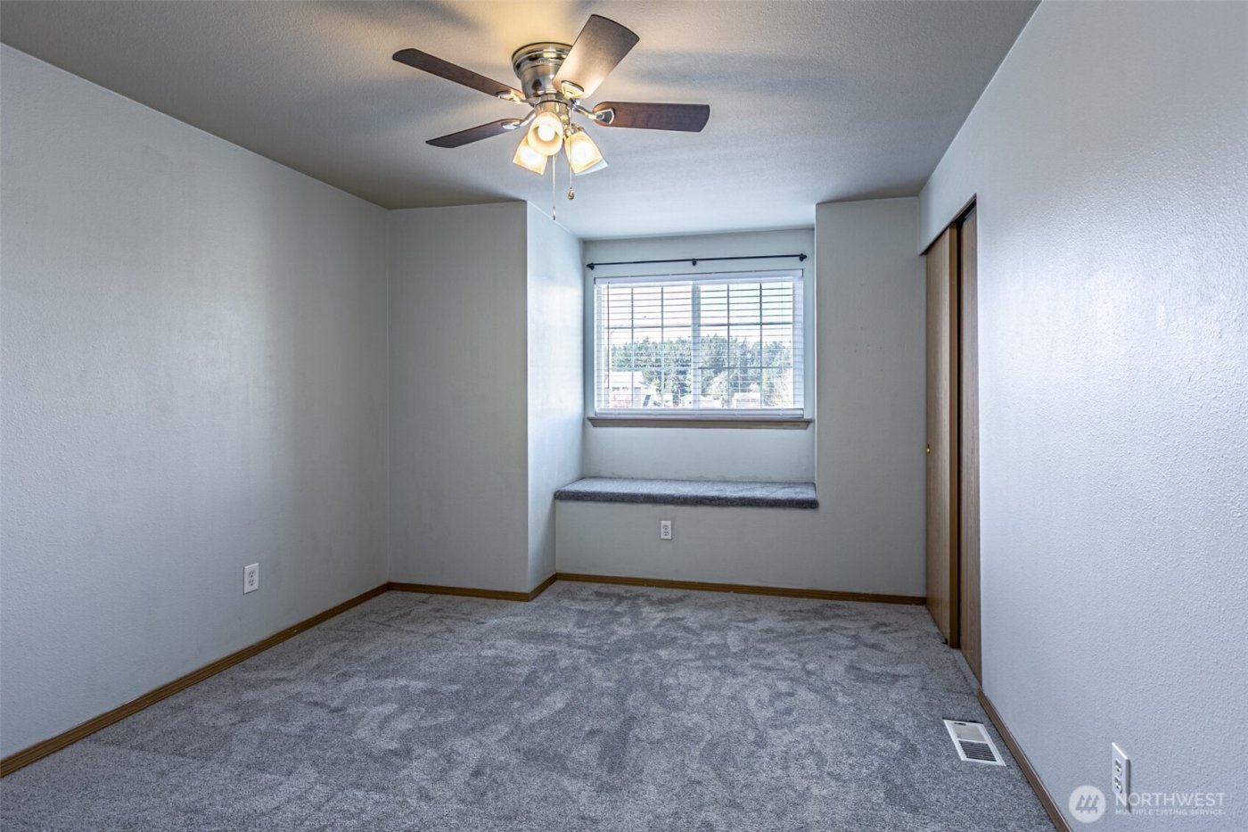 8935 SE Chatham Court SE, Olympia, WA 98513