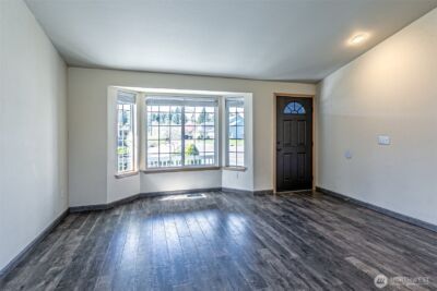 8935 SE Chatham Court SE, Olympia, WA 98513 - Photo 3